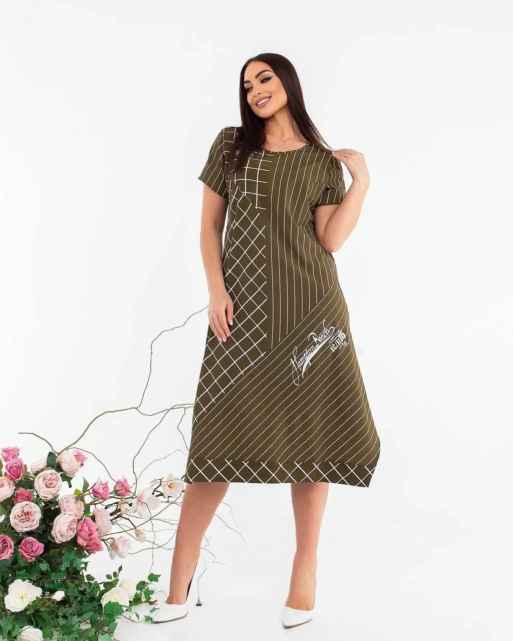 Стильное платье